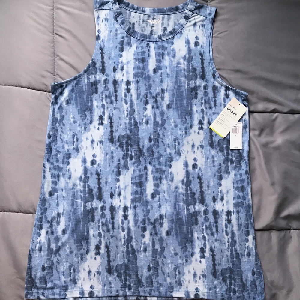 Old Navy Active Go-Dry Tie-Dye Tank Top with Side Slits.